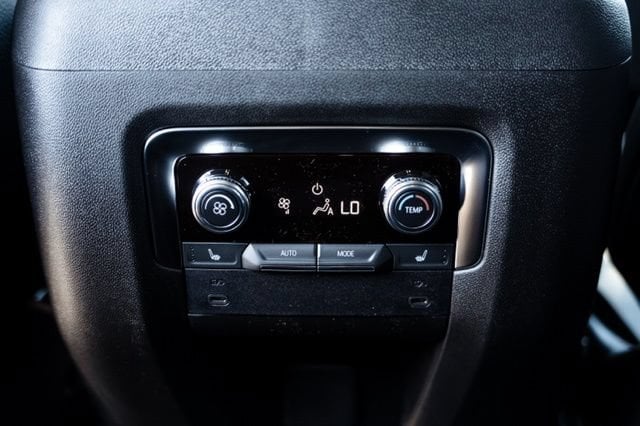 2026 GMC Yukon Denali - Photo 32