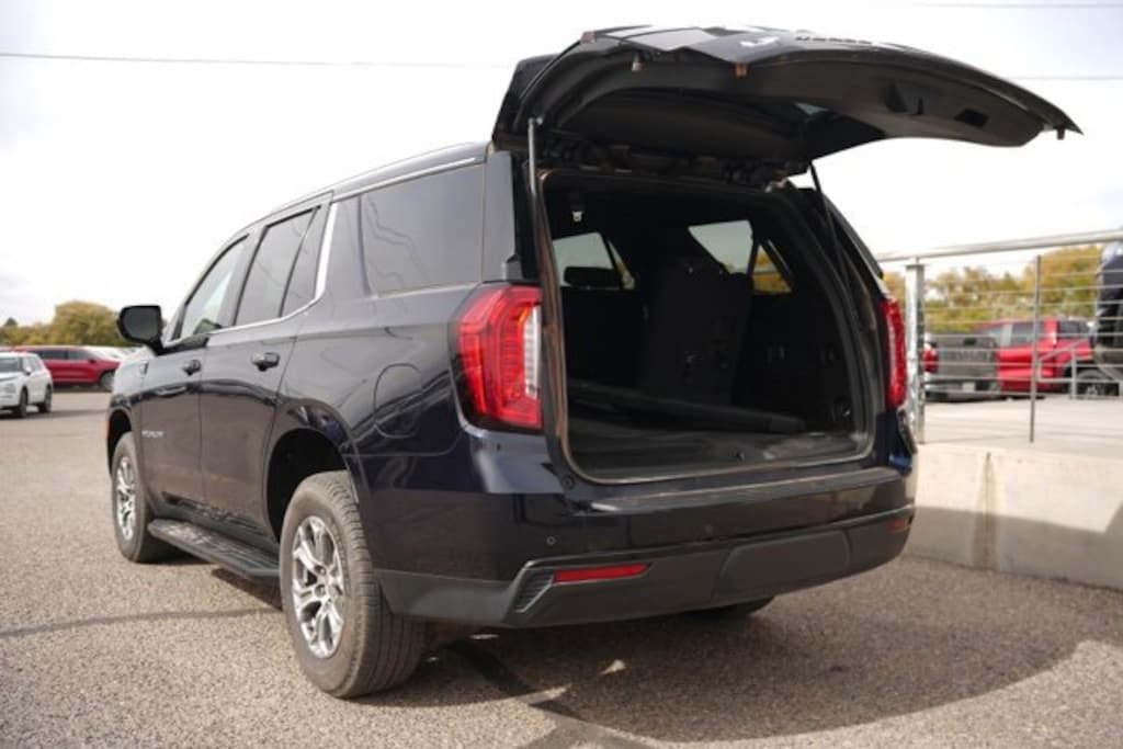 Used 2021 GMC Yukon SLE SUV