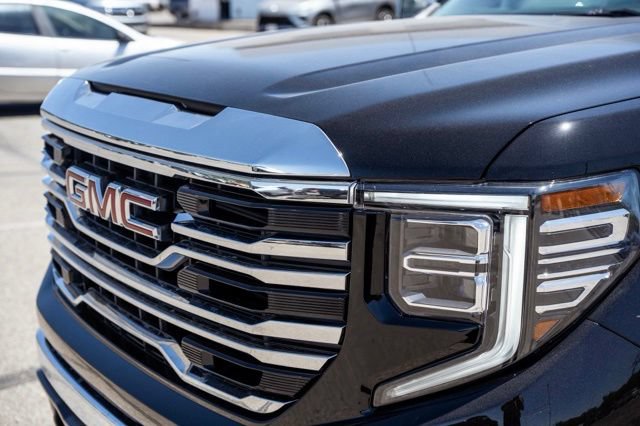 2026 GMC Sierra 1500 SLT - Photo 16