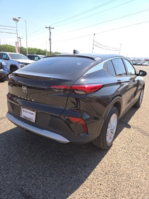 2025 Buick Envista Preferred photo 2