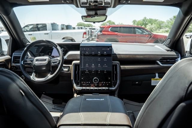 2026 GMC Yukon XL Denali Ultimate - Photo 16
