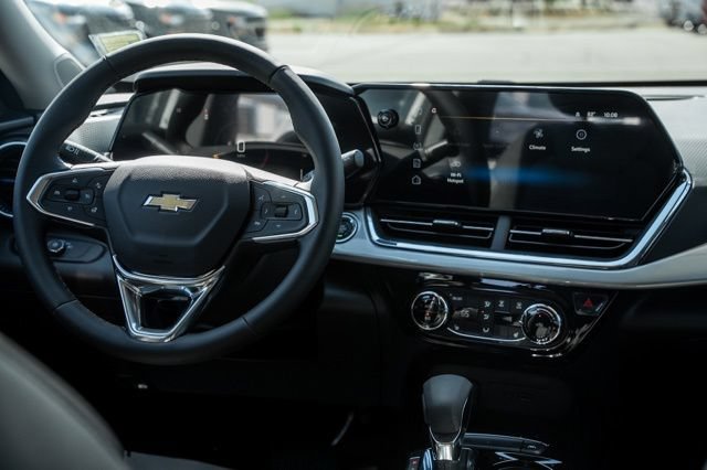2026 Chevrolet Trax LT - Photo 16