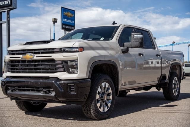 2026 Chevrolet Silverado HD Custom 4WD Crew Cab Standard Box's photo