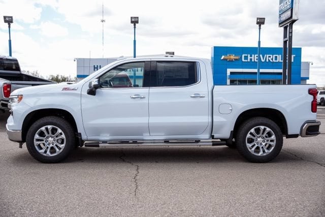 2026 Chevrolet Silverado 1500 LTZ - Photo 8