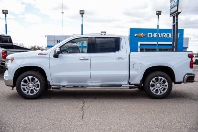 2026 Chevrolet Silverado 1500 LTZ - Photo 8