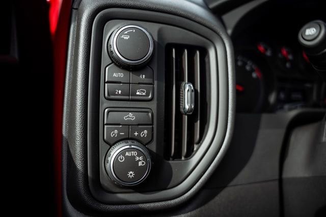 2026 Chevrolet Silverado 1500 Custom - Photo 20