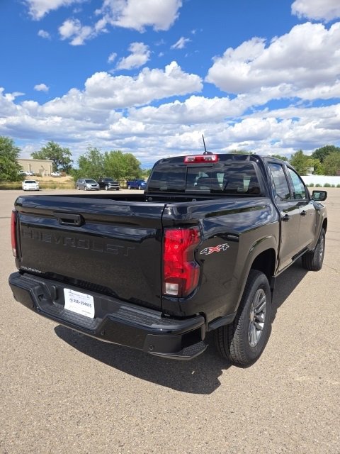 2026 Chevrolet Colorado LT photo 2
