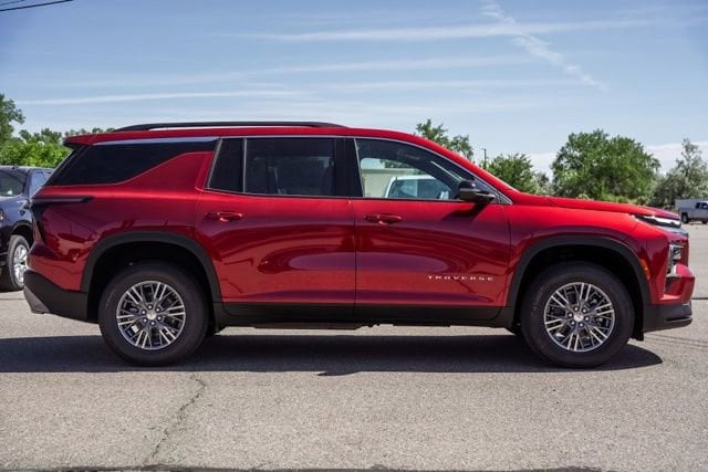 2026 Chevrolet Traverse LT - Photo 4