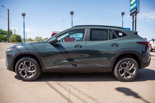 2026 Chevrolet Trax LT - Photo 8