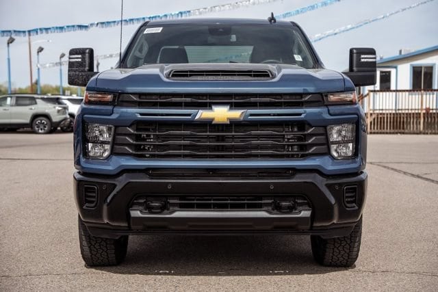 2026 Chevrolet Silverado 2500 HD Custom - Photo 2