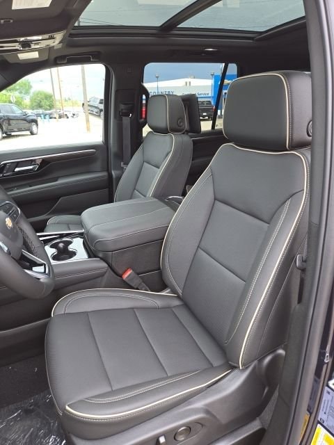 2025 Chevrolet Tahoe Premier - Photo 10
