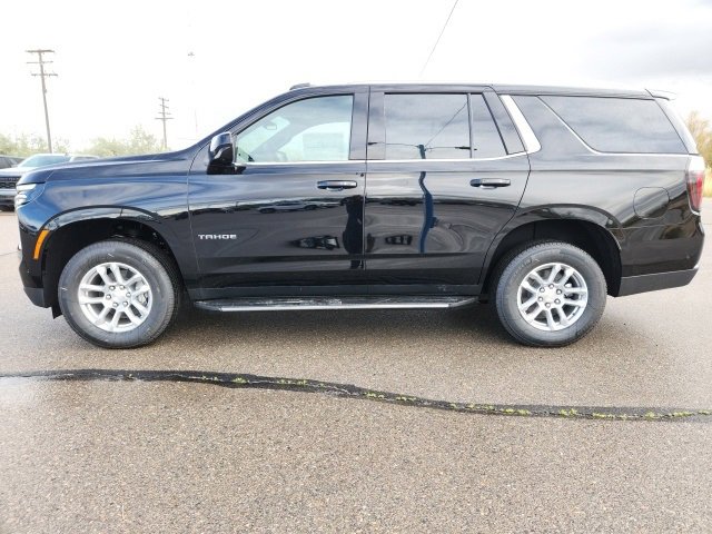 2025 Chevrolet Tahoe LT photo 4
