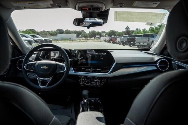 2026 Chevrolet Trax LT - Photo 15