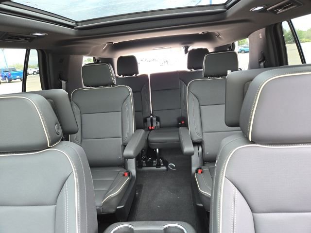 2025 Chevrolet Tahoe Premier - Photo 12