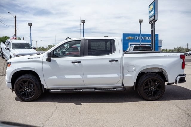2026 Chevrolet Silverado 1500 Custom - Photo 8