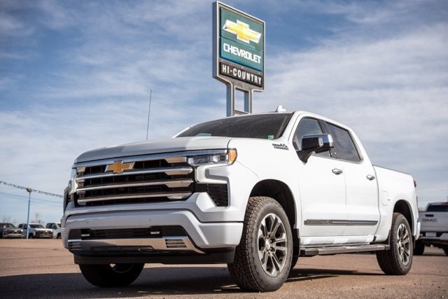 2026 Chevrolet Silverado 1500 High Country's photo