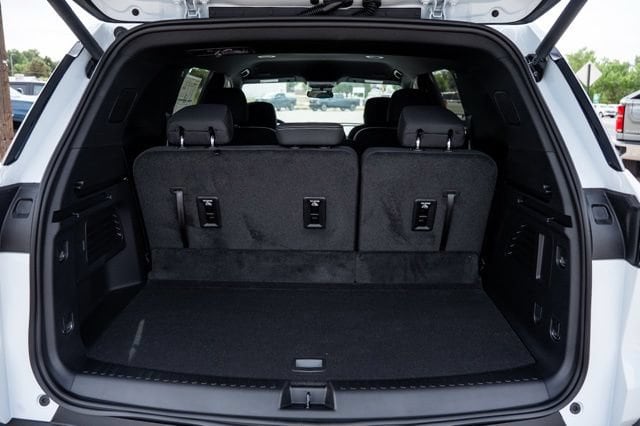2026 Chevrolet Traverse LT - Photo 9