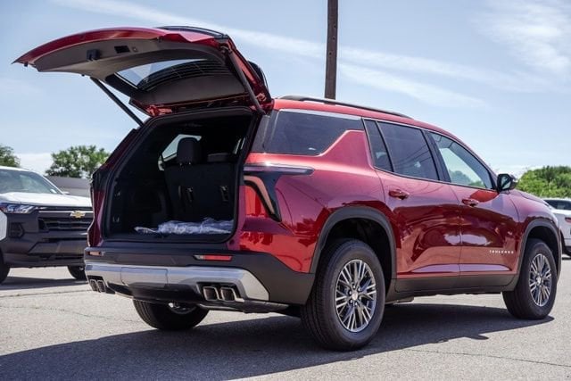 2026 Chevrolet Traverse LT - Photo 5