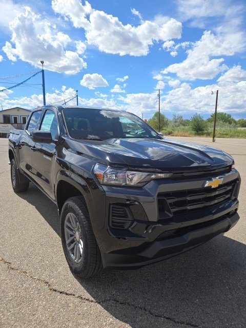 2026 Chevrolet Colorado LT photo 3