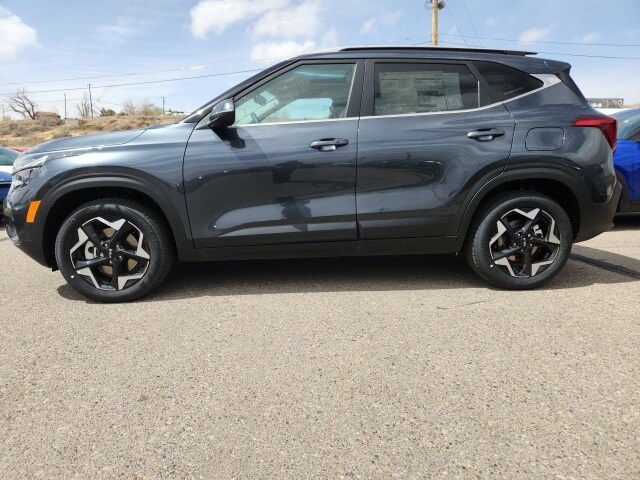 2024 Kia Seltos EX photo 4