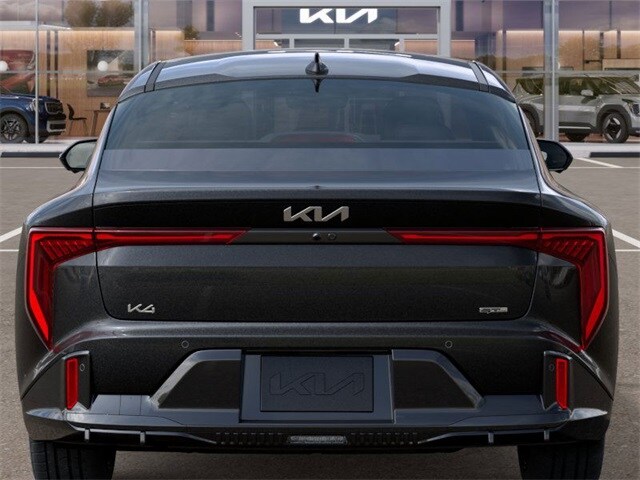2025 Kia K4 GT-Line Turbo - Photo 13