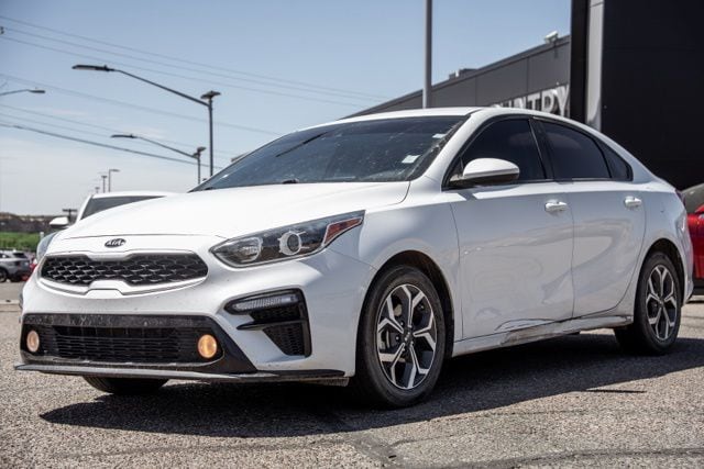 2021 Kia Forte LXS AT's photo