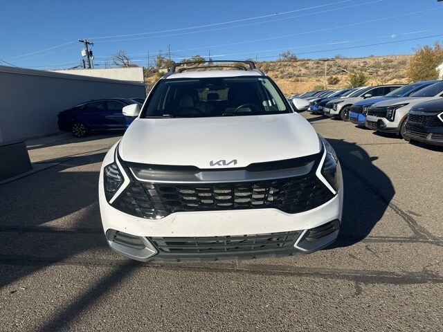 2024 Kia Sportage EX photo 2