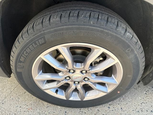 2023 GMC Terrain SLT AWD's photo