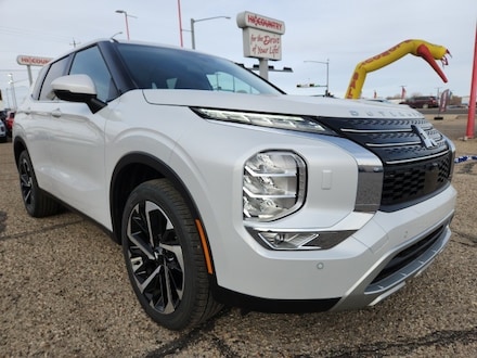 2024 Mitsubishi Outlander SE SUV