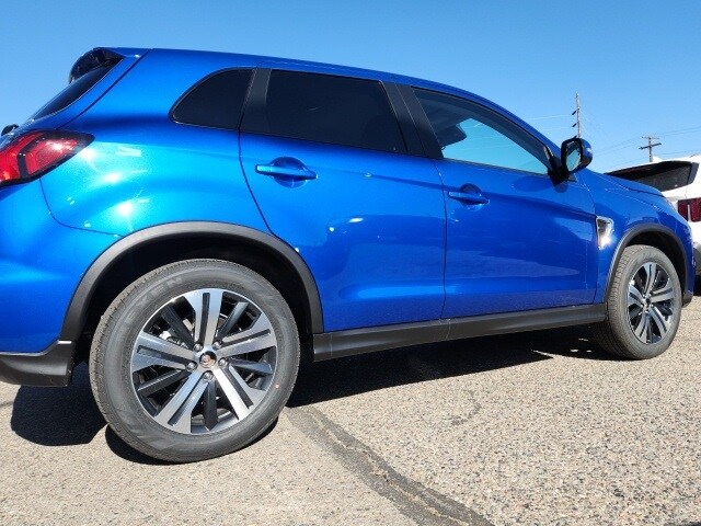 2024 Mitsubishi Outlander Sport SE photo 3