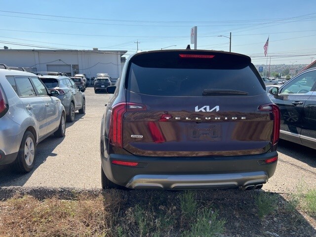 2022 Kia Telluride EX photo 3