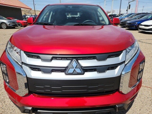 2025 Mitsubishi Outlander Sport ES photo 2