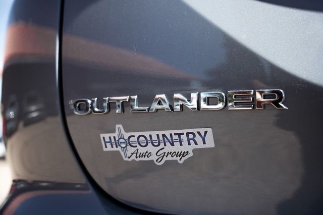 2026 Mitsubishi Outlander SEL - Photo 9