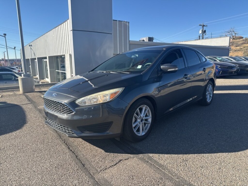 Used 2017 Ford Focus SE Sedan