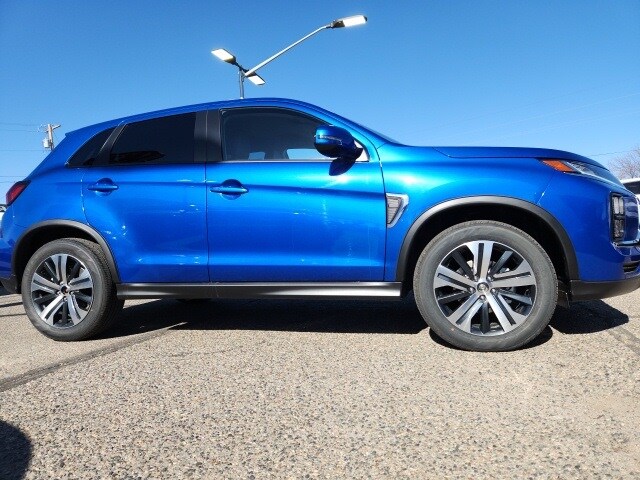 2024 Mitsubishi Outlander Sport SE photo 4