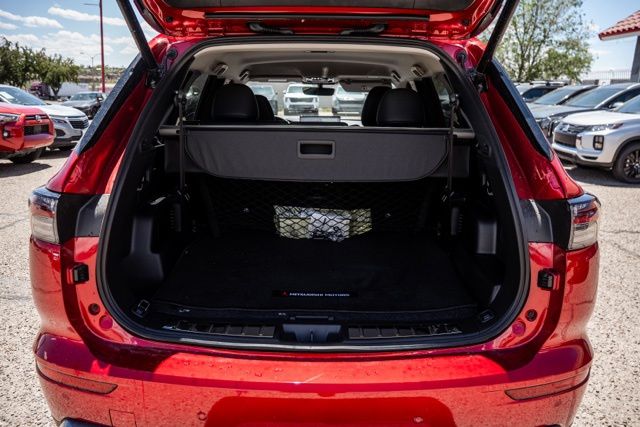 2026 Mitsubishi Outlander SE - Photo 9