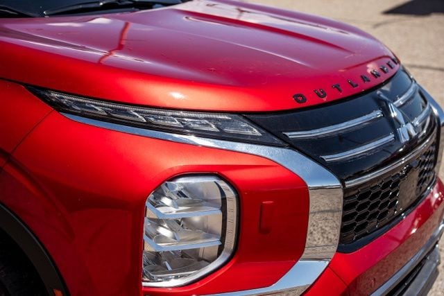 2026 Mitsubishi Outlander SE - Photo 13
