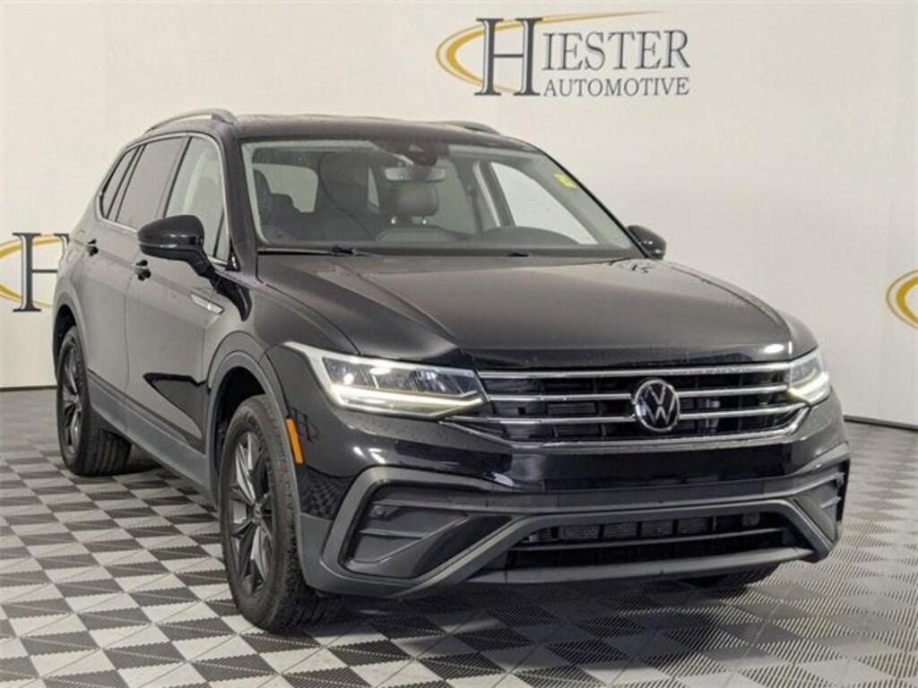 Used 2022 Volkswagen Tiguan SE SUV