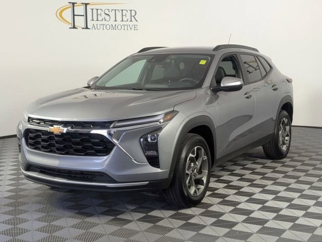 Certified 2025 Chevrolet Trax LT SUV