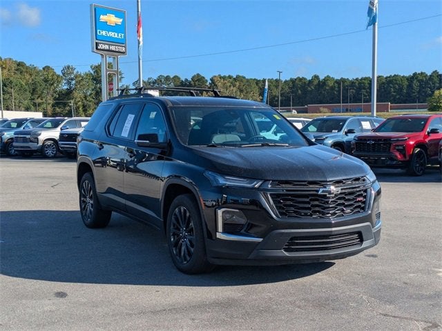 2023 Chevrolet Traverse RS photo 2