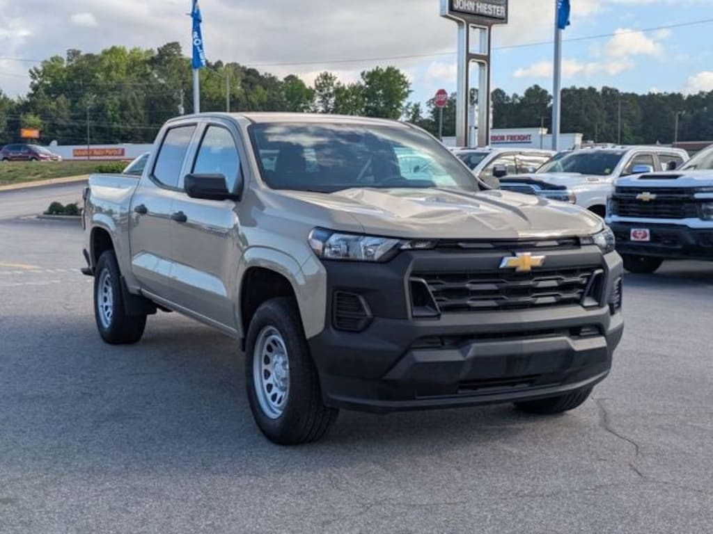 Used 2024 Chevrolet Colorado WT Truck Crew Cab