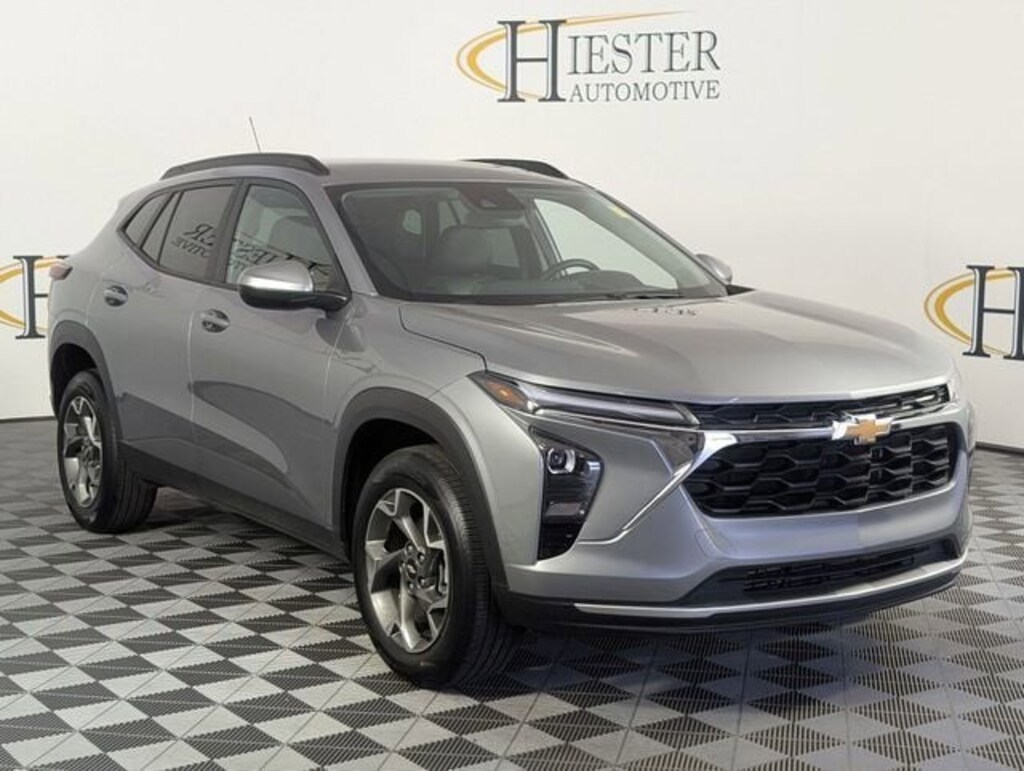 Certified 2025 Chevrolet Trax LT SUV