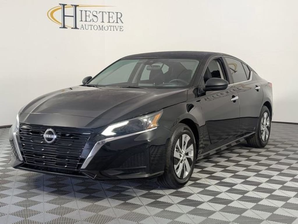 Used 2025 Nissan Altima S Sedan