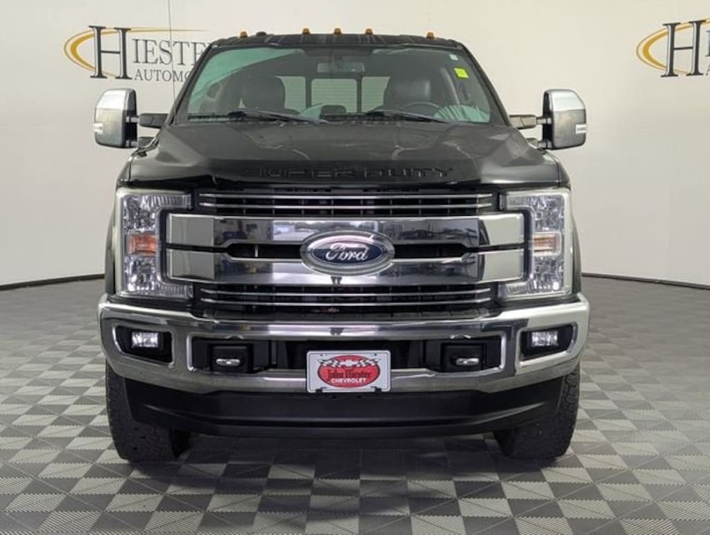 Used 2017 Ford Super Duty F-250 SRW Lariat Truck Crew Cab