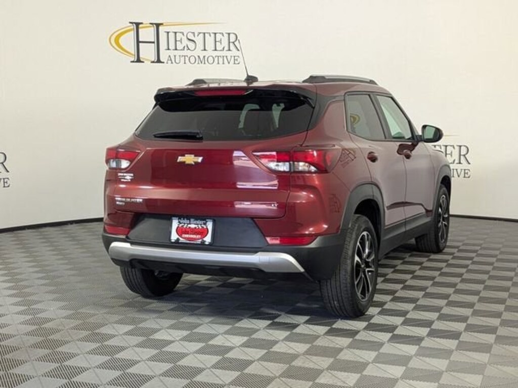 Used 2025 Chevrolet Trailblazer LT SUV