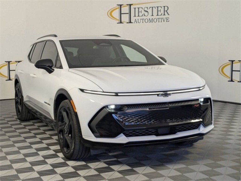 Used 2024 Chevrolet Equinox EV 2RS SUV