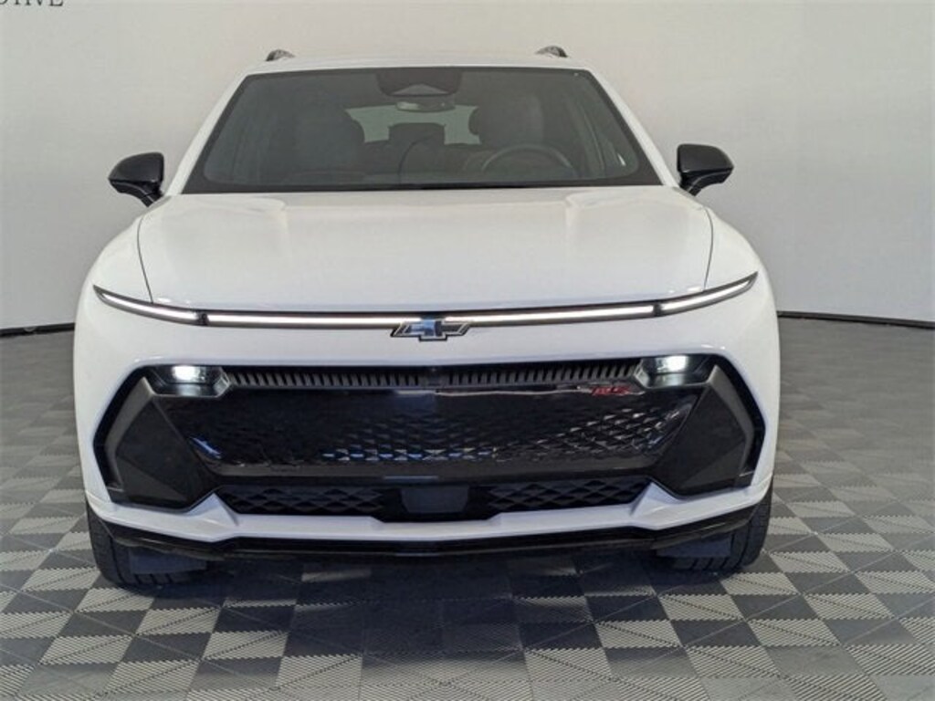 Used 2024 Chevrolet Equinox EV 2RS SUV