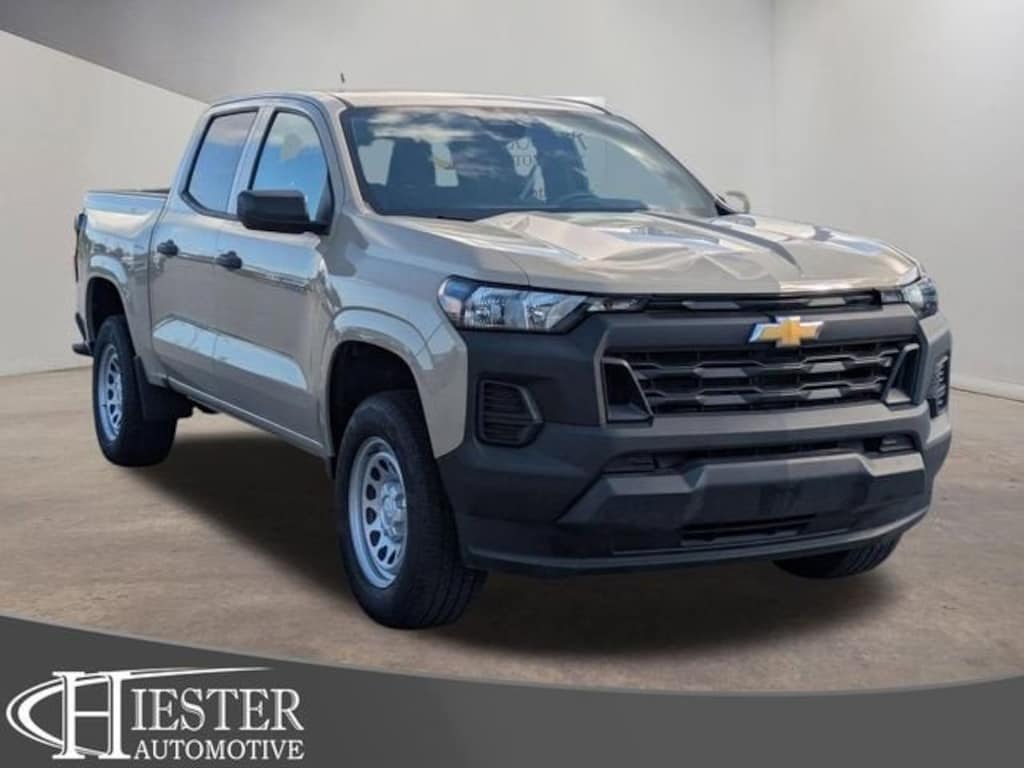 Used 2024 Chevrolet Colorado WT Truck Crew Cab