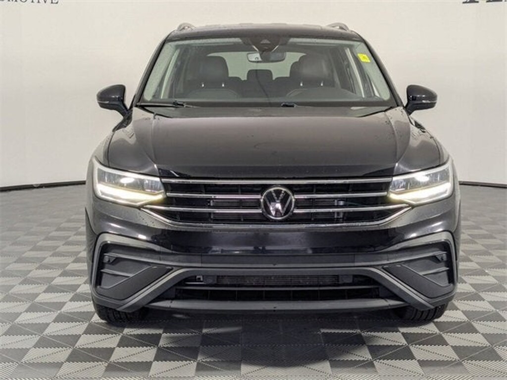 Used 2022 Volkswagen Tiguan SE SUV