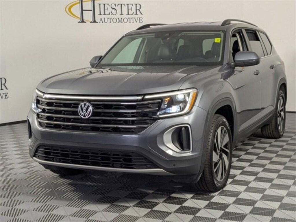 Used 2024 Volkswagen Atlas 2.0T SE w/Technology SUV